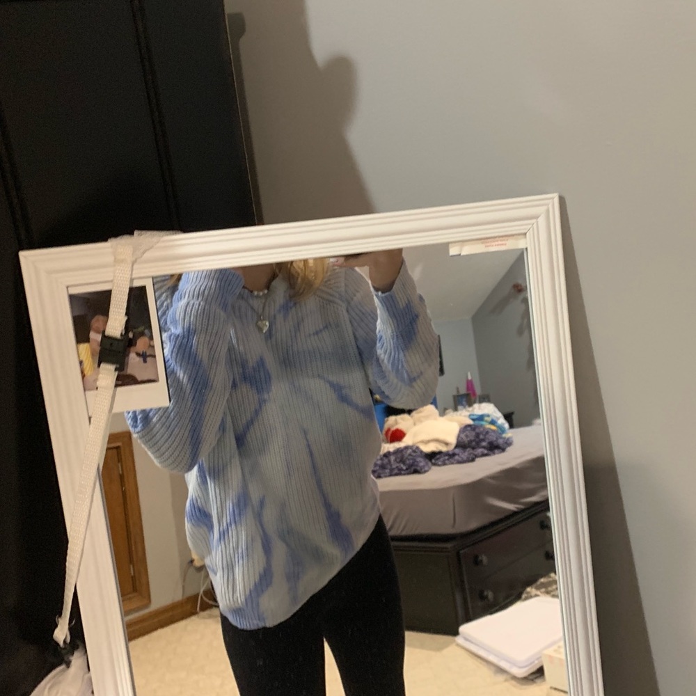 Forever 21 Sweater
